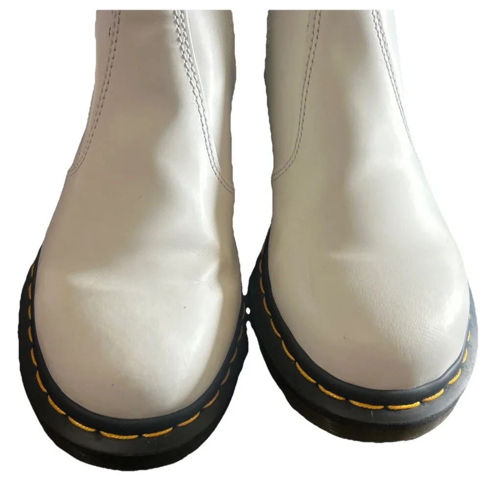 Dr  Martens 2976 YS Womens 8 Chelsea Boots  White Leather Ankle Bootie